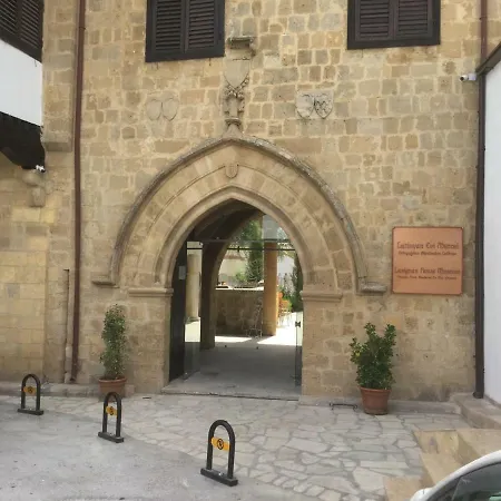 Aphrodite Beachfront * Ghaziveran