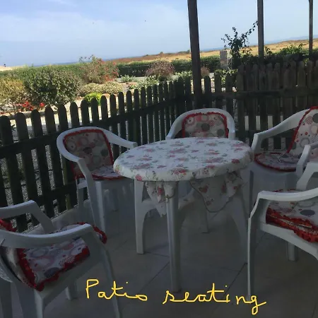 Aphrodite Beachfront Apartament