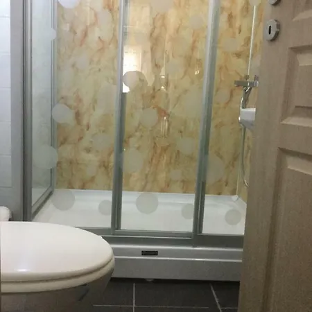 Aphrodite Beachfront Ghaziveran