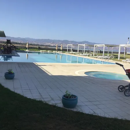 Апартаменты Aphrodite Beachfront Газиверан