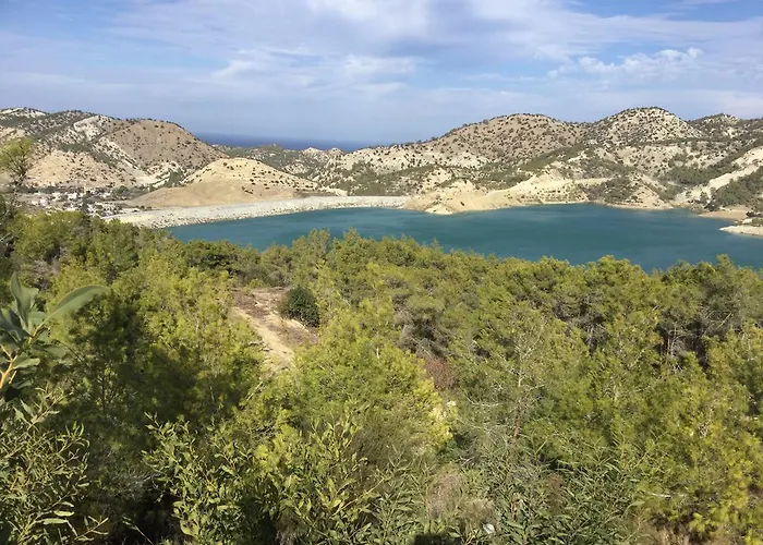 דירה Aphrodite Beachfront Ghaziveran