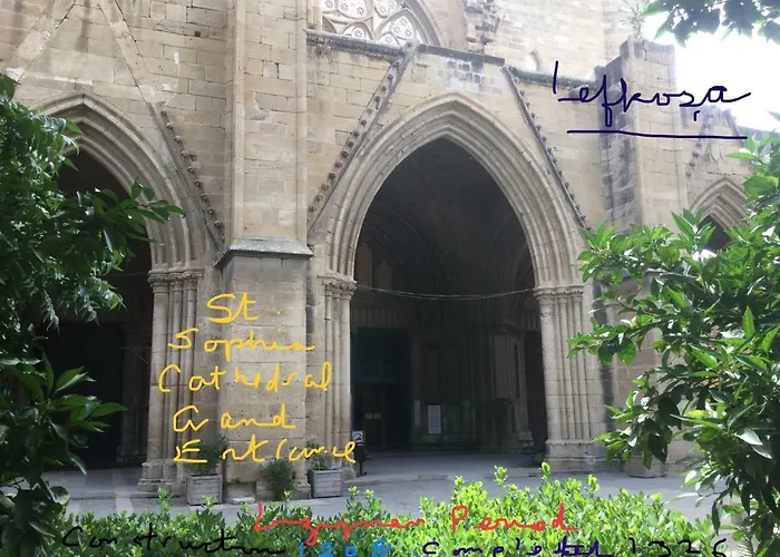 Aphrodite Beachfront Apartmán *